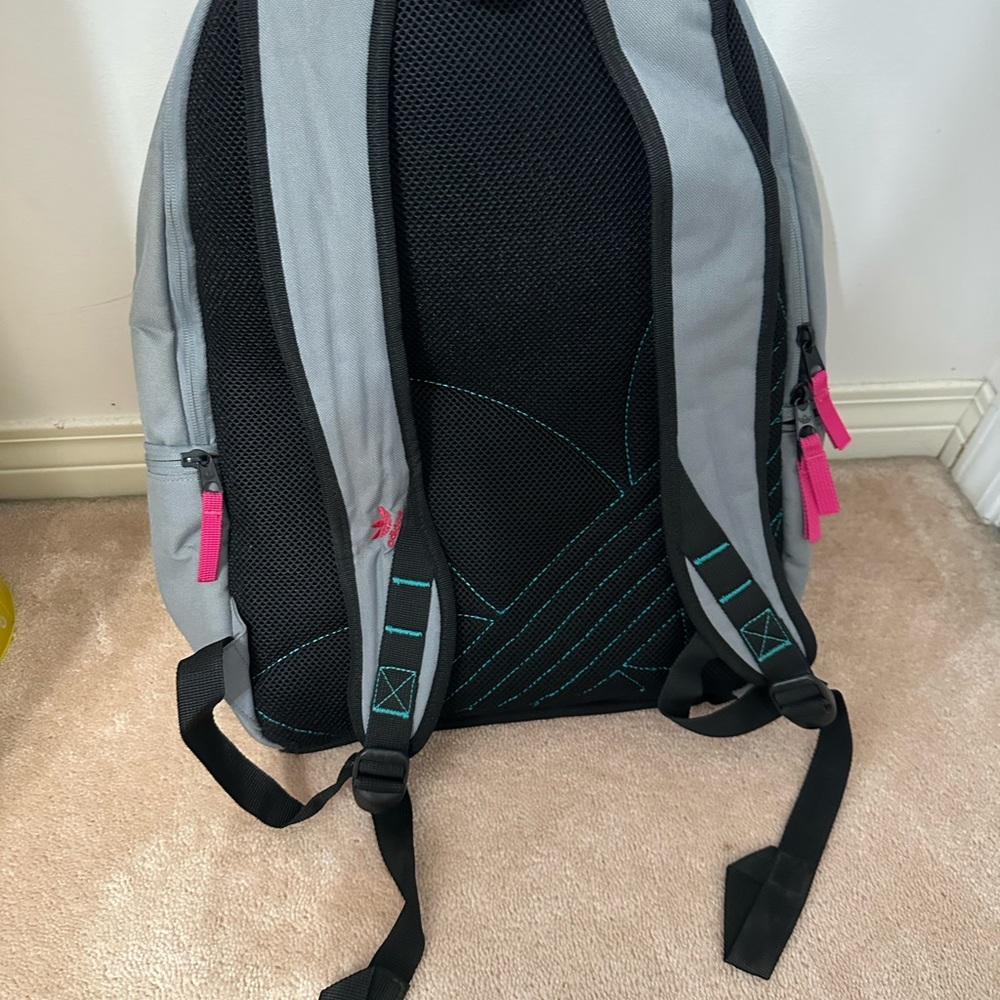 Adidas Backpack - Picture 2 of 4